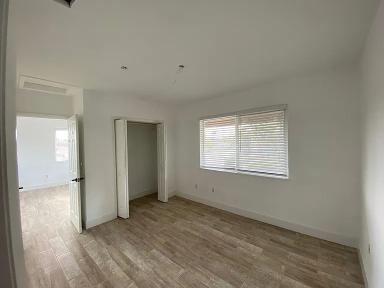 2190 SW 14th Ter — Photo 9