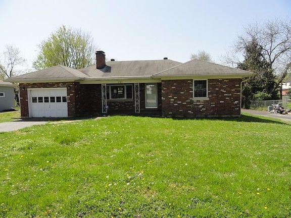 4th image of 653 Clover Dr