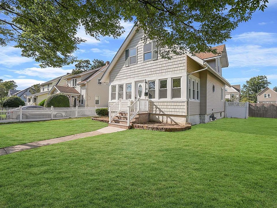 1st image of 111 Lillian Avenue