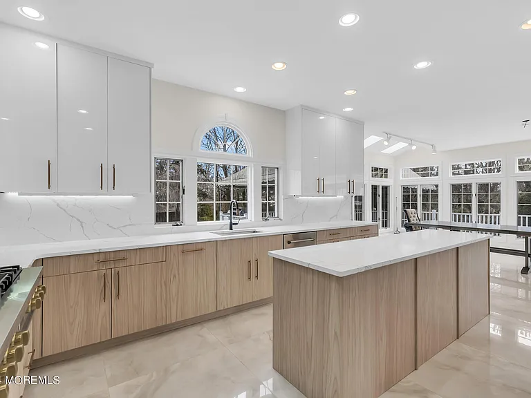 22 Meadow Ln — Photo 12