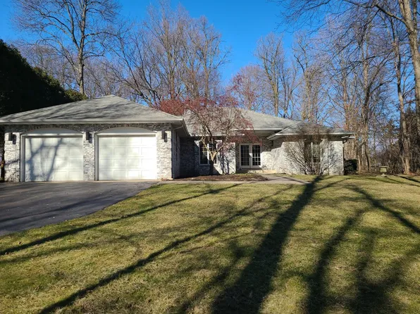 581 Cheyenne Ct, Westville, IN 46391