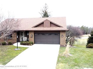 3500 Augusta Cir, Lansing, MI 48911