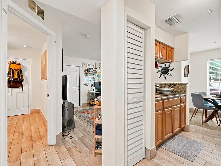 8642 Mallard Reserve Dr #101 — Photo 16