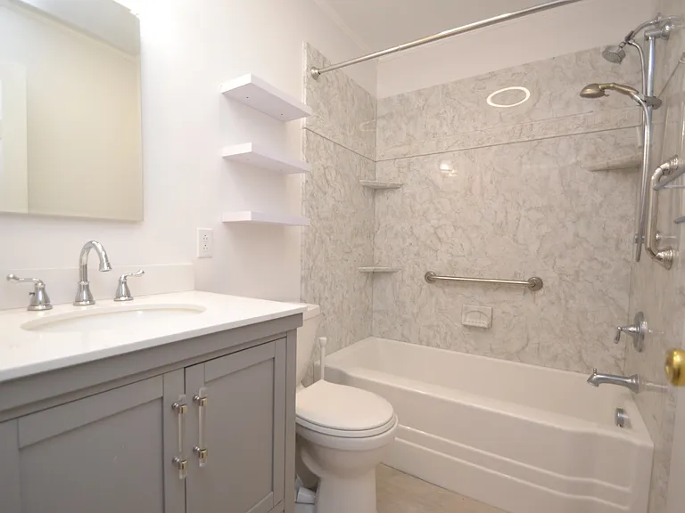 806 Kingswood Dr — Photo 19
