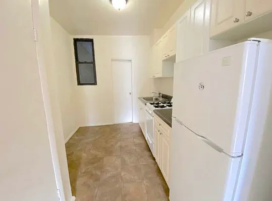 Rented by Corcoran | media 18