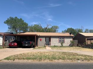 2204 Kokomo St, Plainview, TX 79072