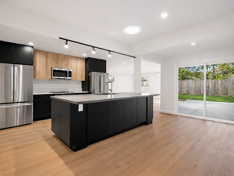 152 Cuesta Dr