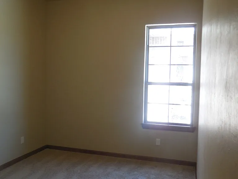 3320 Enclave Ln — Photo 13