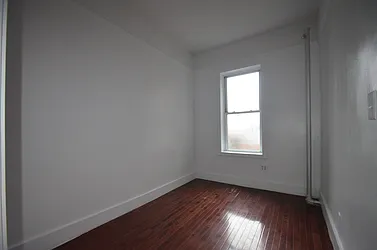 Rented by CITY SKYLINE REALTY INC