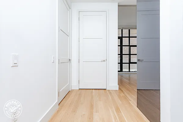 Rented by MySpaceNYC | media 13