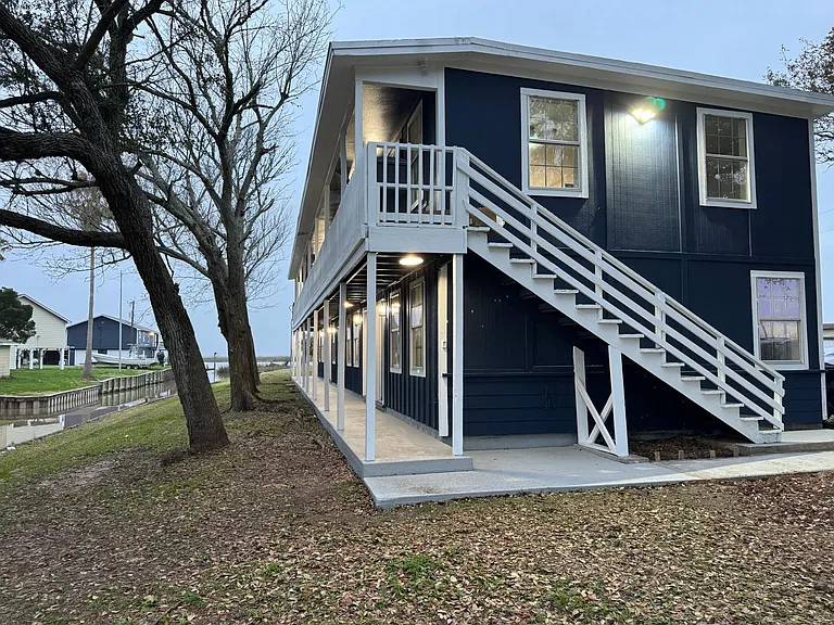 5202 County Road 469 #2 — Photo 28