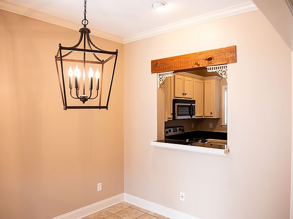 5th image of 903-2206 Anderson Rd