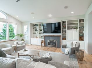 2411 SW Freund St, Oak Harbor, WA 98277