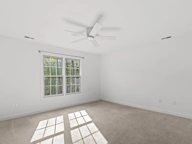 14216 Cervantes Ave — Photo 29