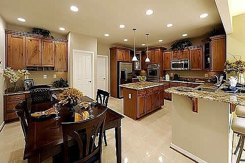 Kitchen w/Built in Desk Area