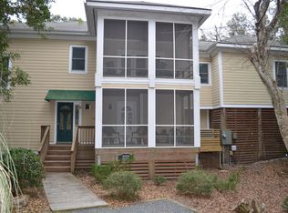 2 Dogwood Ridge Rd, Southport, NC 28461