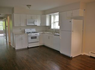 711 56th St #2, Clarendon Hills, IL 60514