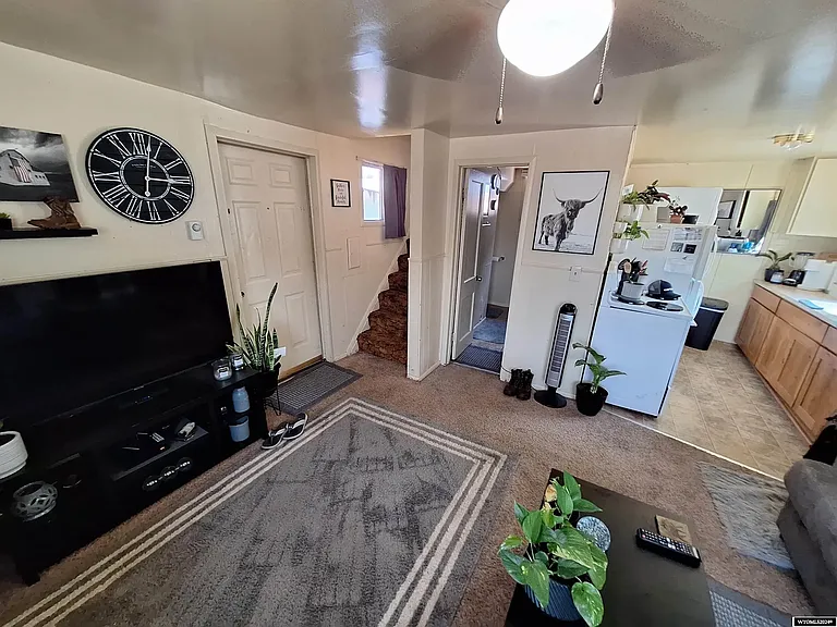 1137 Main St — Photo 11