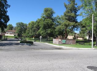 2111 Hawthorne Ct, San Bernardino, CA 92404