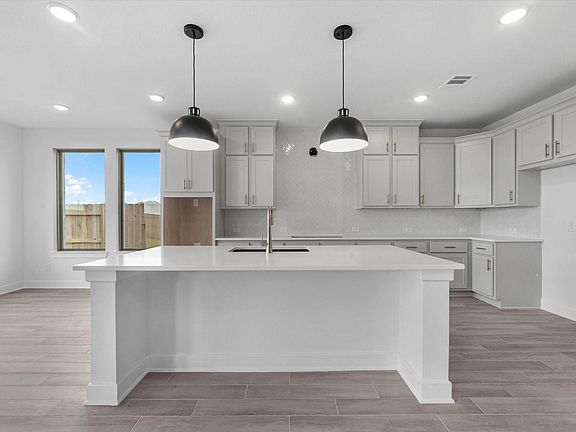 5th image of 4911 Benton Woods Trl