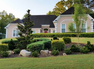 1230 Saint Ives Ct, Suwanee, GA 30024