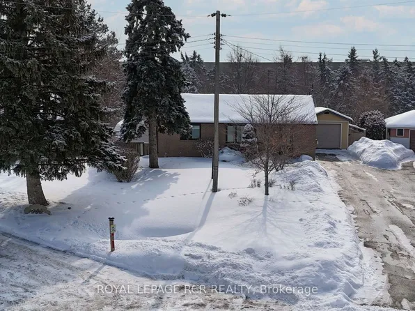 205 Martha Cres, Caledon, ON L7E 4X2