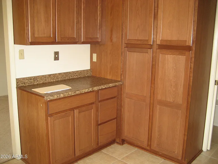 11634 N 49th Ave — Photo 10