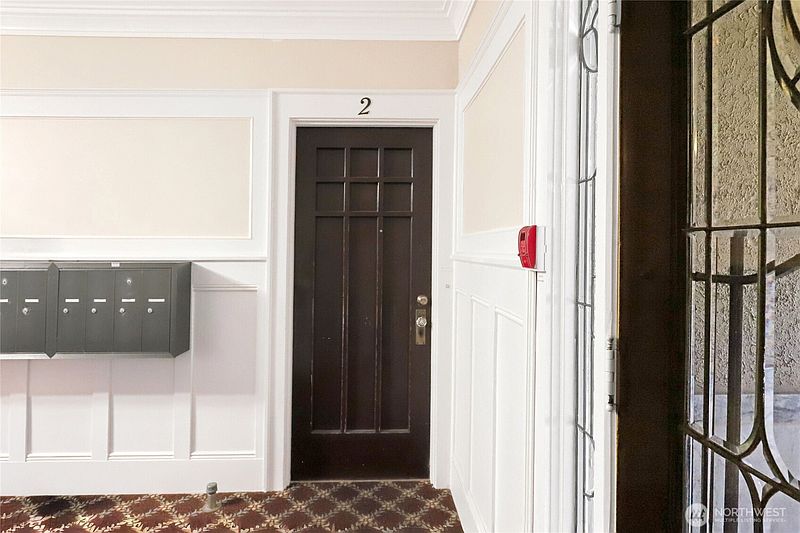 4th image of 214 13th Avenue E #2