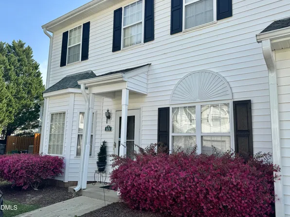 101 Misty Groves Cir, Morrisville, NC 27560