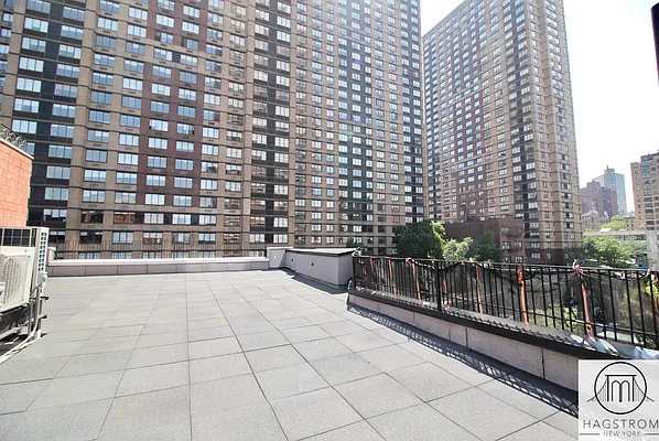 Rented by Hagstrom Management Inc | media 20