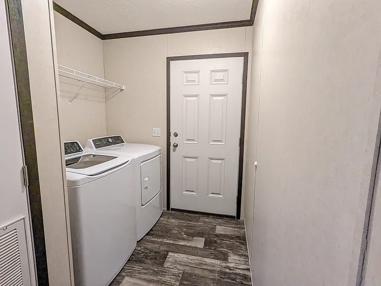 130 Texas St — Photo 11