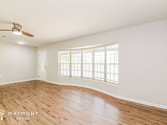 3rd image of 1054 Tower Blvd
