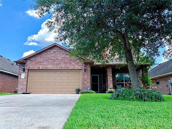 3rd image of 6829 Arbor Hollow Ln