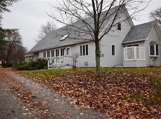 58 Lee St, Lincoln, ME 04457