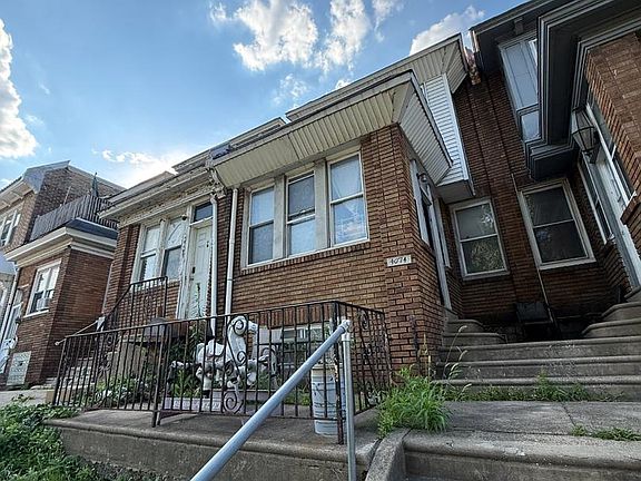 2nd image of 4074 Roosevelt Blvd