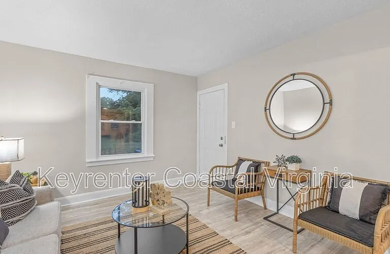 509 Ryland St #A — Photo 4