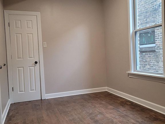 5th image of 5224 W Montrose Ave #2