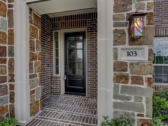 3rd image of 103 Springtime Creek Dr