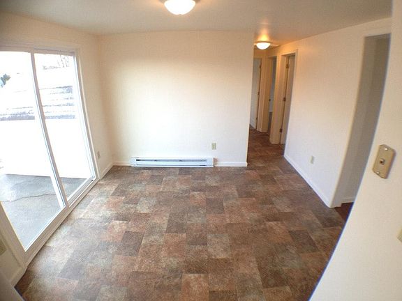 4th image of 112 Country Park Dr