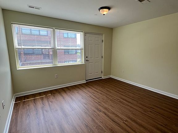 4th image of 4300 Liberty Heights Ave #1E-C