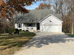 6312 Venetian Way Dr, Mount Zion, IL 62549