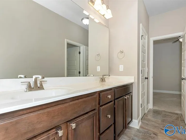 138 Legacy Cove Dr — Photo 22