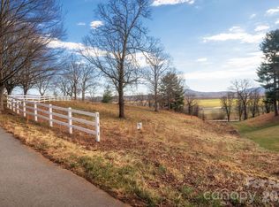 479 Nesbitt Dr #2, Mills River, NC 28759