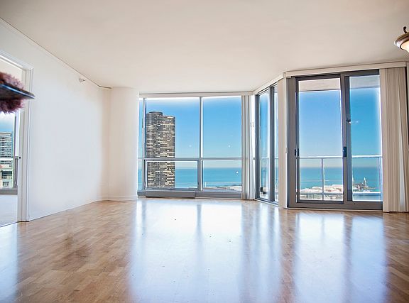2nd image of 420 E Waterside Dr Unit 2914