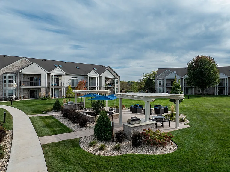 Lake Pointe — Photo 10