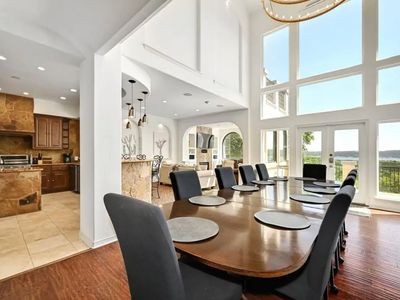 3711 Highland Dr, Austin, TX, 78734