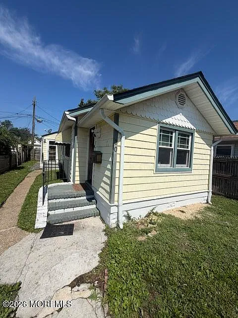 30 Seaside Pl