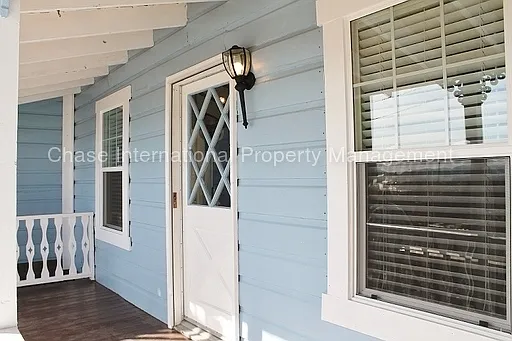 246 N C St photo 1