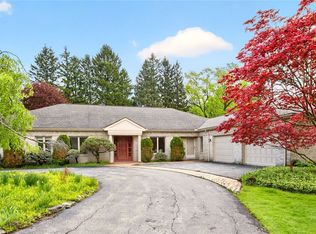 4 Malm Ln, Rochester, NY 14618
