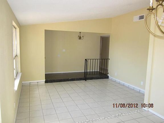 3rd image of 2817 Chaswood St
